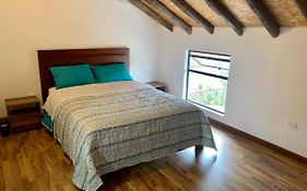 Bellísimo chalet en Zona Colonial (301)